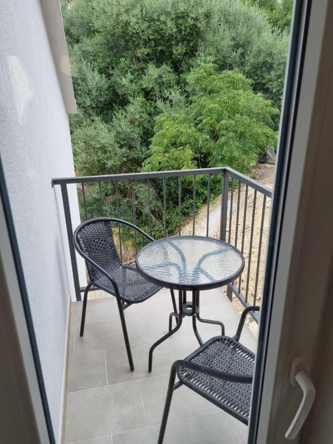 Apartmani Tolj Makarska Buitenkant foto