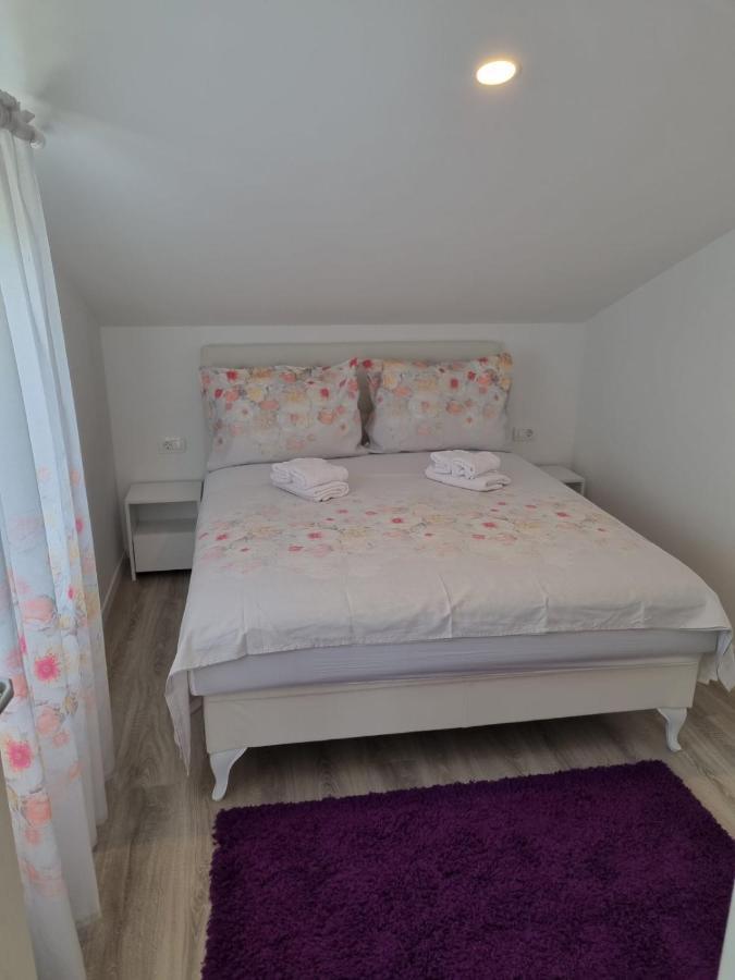 Apartmani Tolj Makarska Buitenkant foto