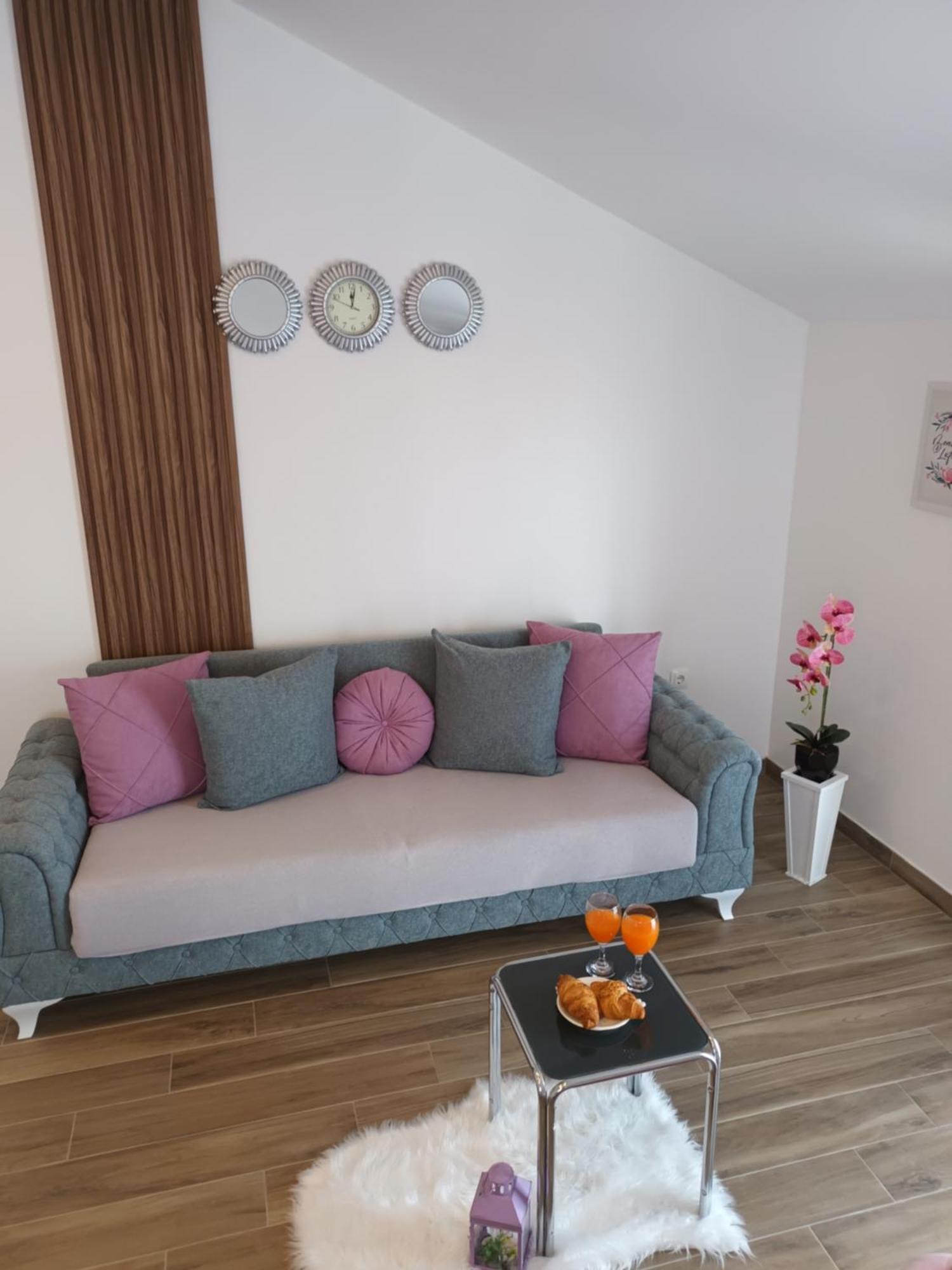 Apartmani Tolj Makarska Buitenkant foto