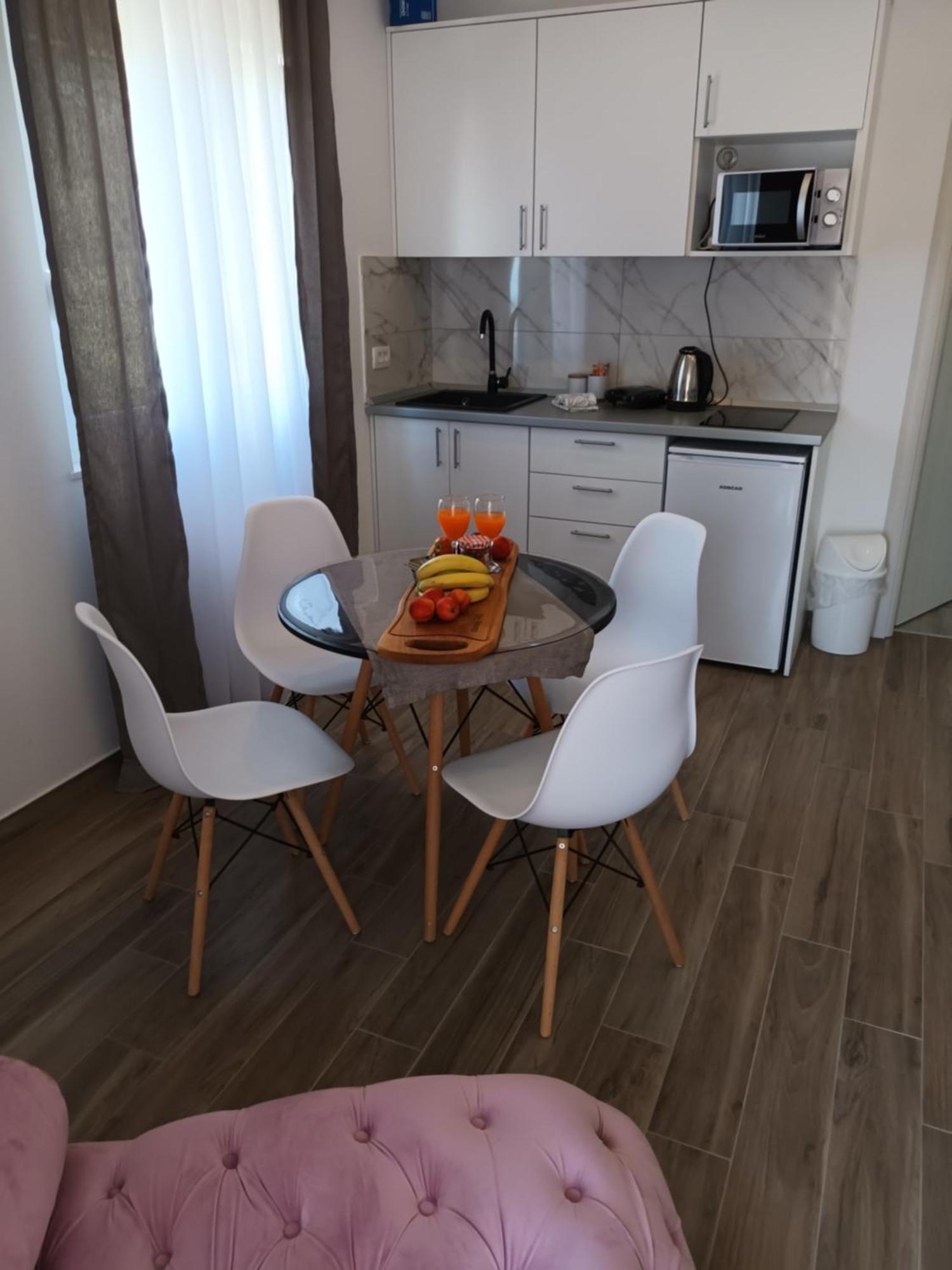Apartmani Tolj Makarska Buitenkant foto